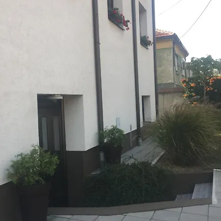 Apartment Cozy In Nis